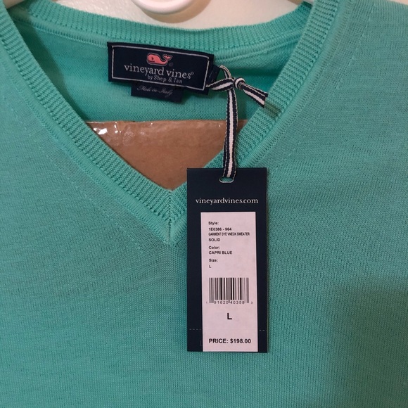 Vineyard Vines V-neck Sweater - Picture 3 of 4